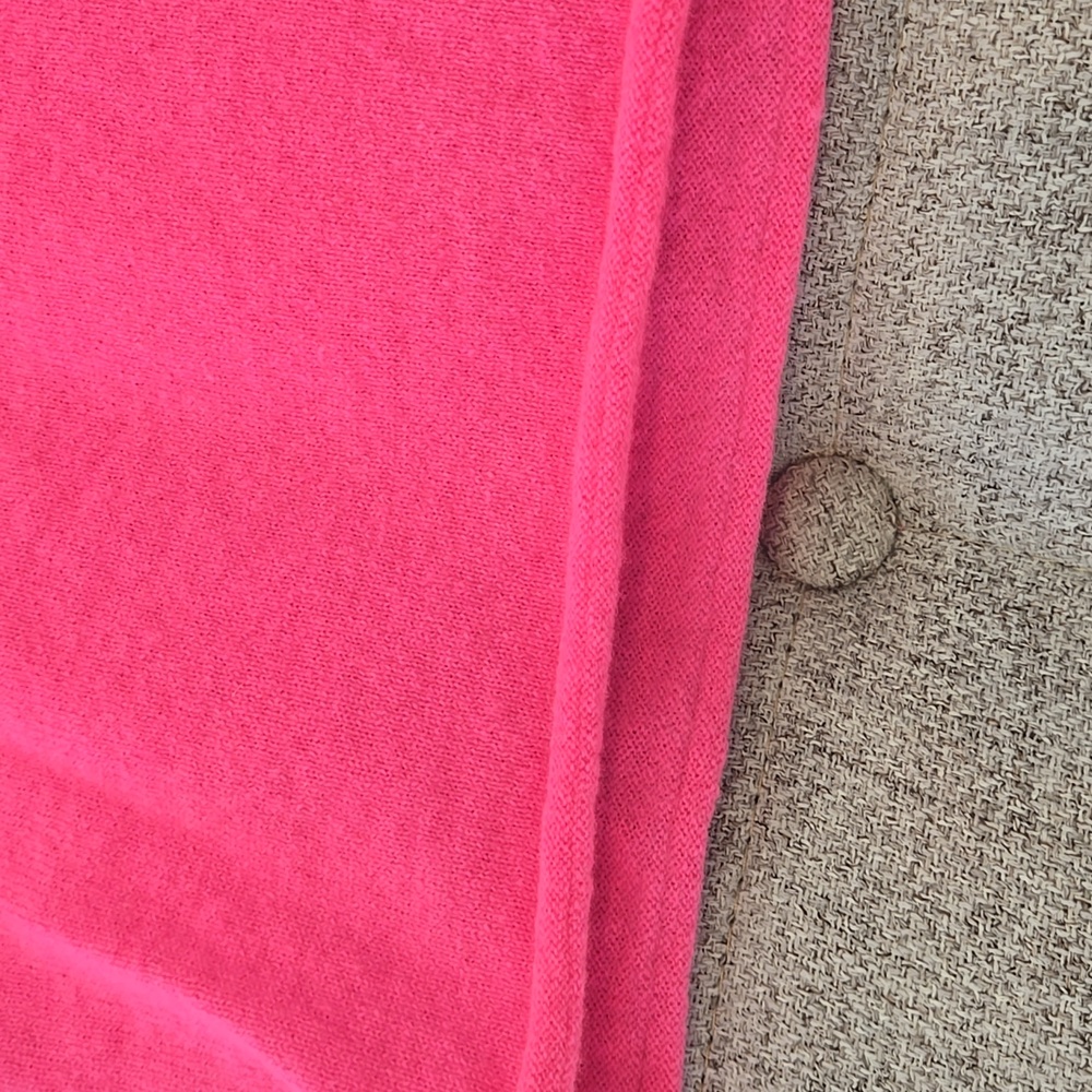 Lilly Pulitzer Cashmere Hot Pink Sweater - Picture 4 of 10